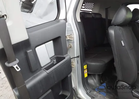 2007 Toyota Fj Cruiser z USA, uszkodzony, nr VIN JTEBU11F170073082